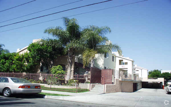 Foto del edificio - 318 S Lemon St