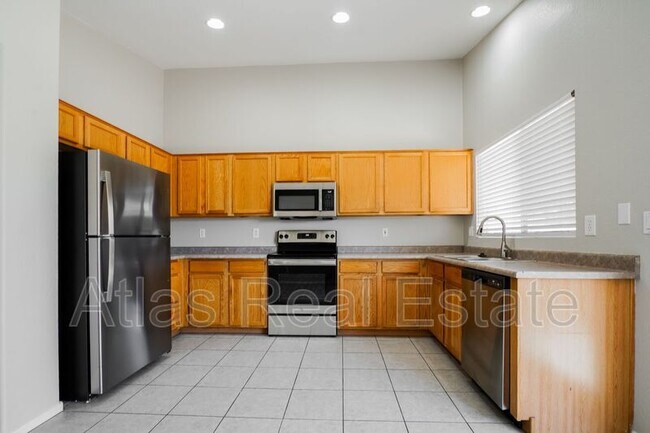 Foto del edificio - 15330 W Watson Ln