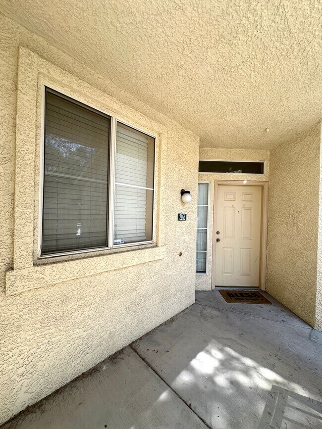 Foto del edificio - 5155 W Tropicana Ave