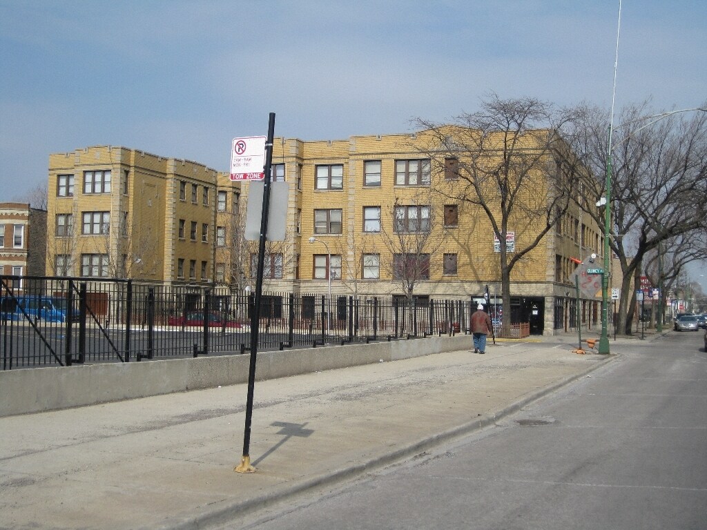 5200 W Quincy Street - 5200-5210 W Quincy St