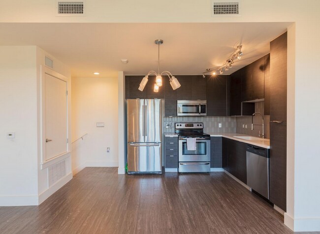 Foto del edificio - 604 N Bluff Dr