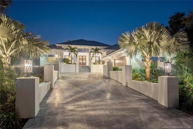 Foto del edificio - 3365 SE St Lucie Blvd