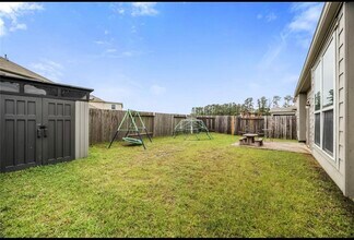 Building Photo - 12418 King Louis Dr