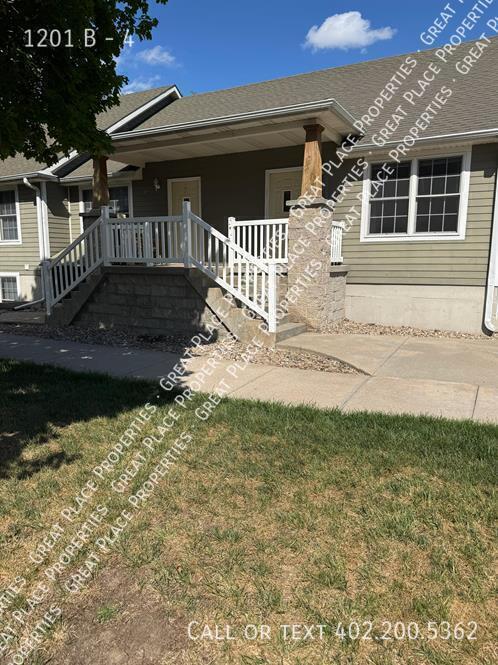 Building Photo - 1201 B-4