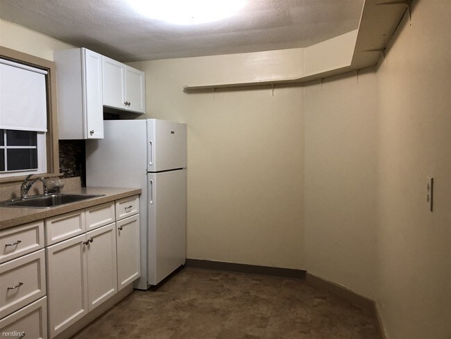 Foto del edificio - 2 br, 1 bath  - 98 Brookline St