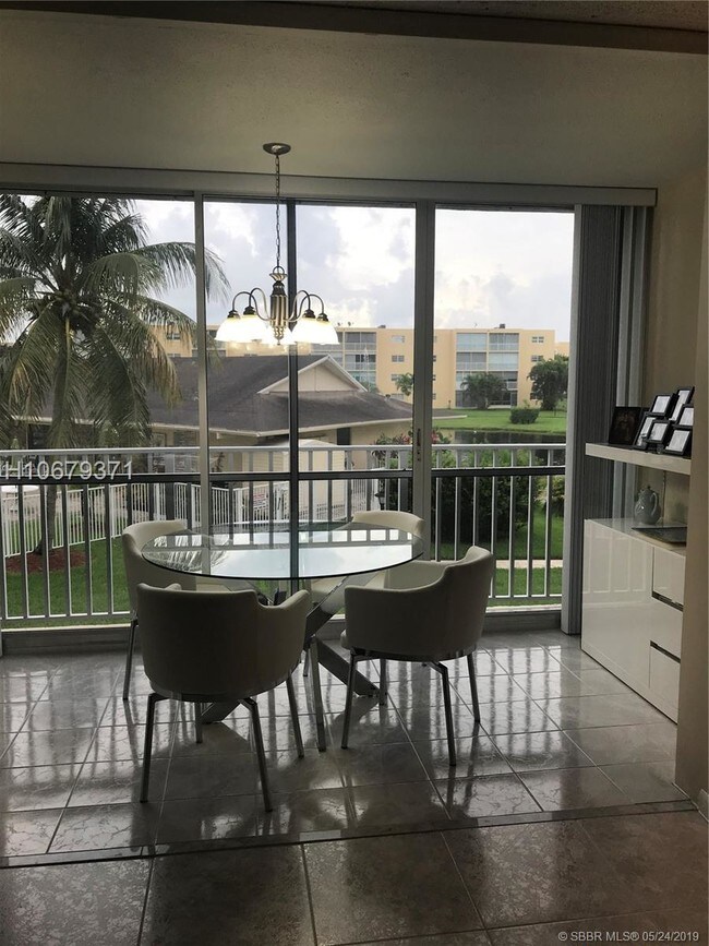 Foto del edificio - 1025 SE 2nd Ave