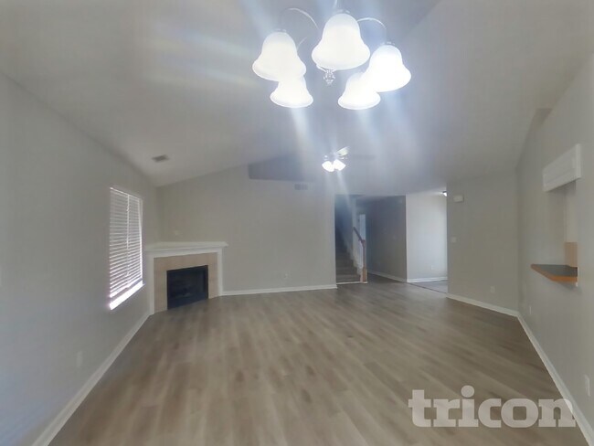 Foto del edificio - 2043 Big Cypress Ln