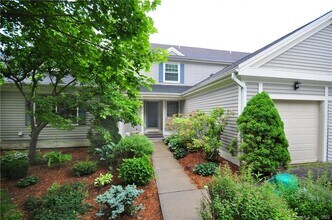 Building Photo - 93 Litchfield Ponds Dr