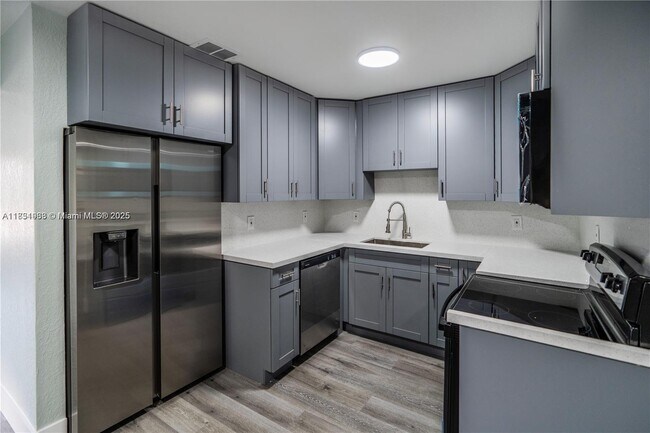 Foto del edificio - 8110 SW 4th Pl