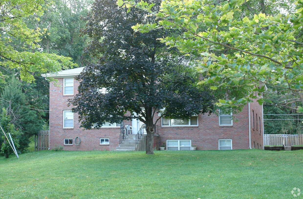 Primary Photo - Turner Garden Apartments