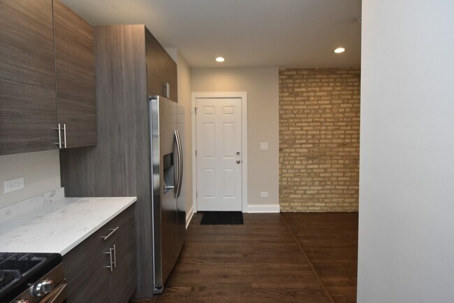 Foto del edificio - 1434 W Farragut Ave