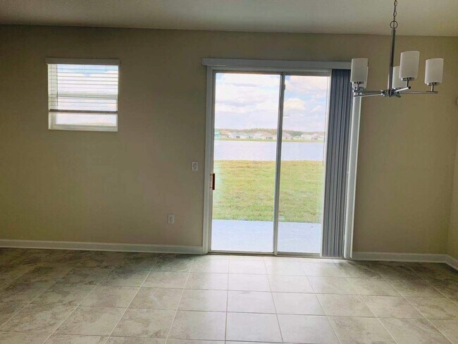Building Photo - Two Story townhome in Storey Lake  community
