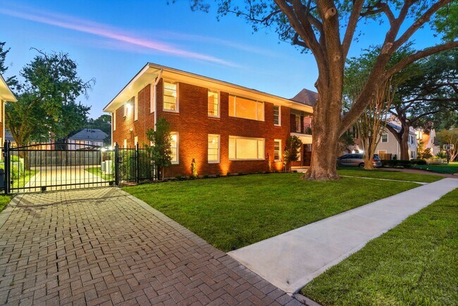 Foto del edificio - 2326 Wordsworth St