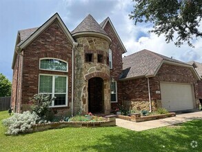 Building Photo - 13285 Cottage Grove Dr