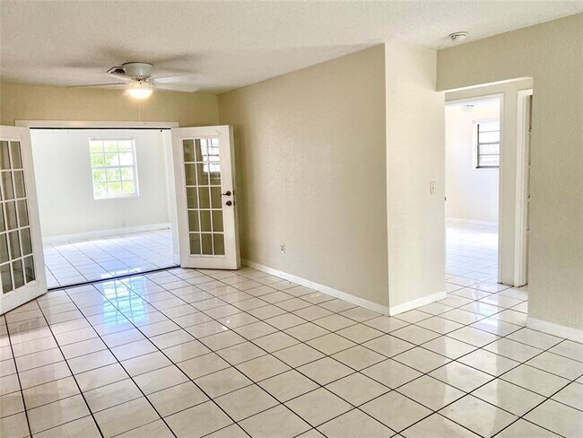 Foto del edificio - 3770 NE 16th Ave