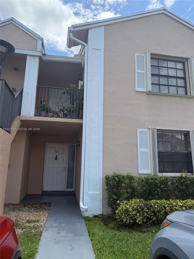 Foto del edificio - 1022 Adams Ave