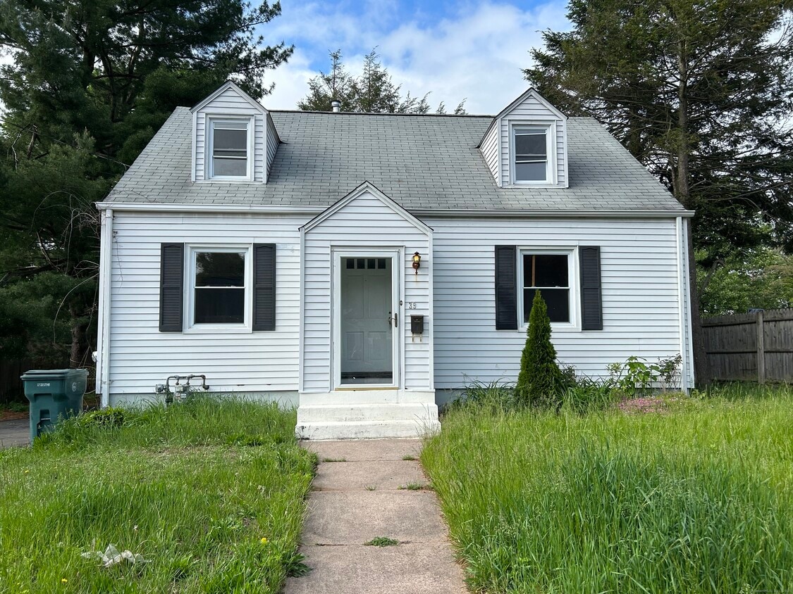 Primary Photo - 39 Welch St