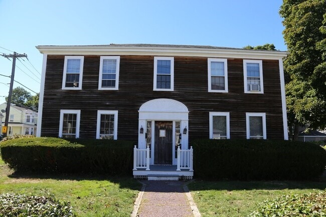 Building Photo - 220 E Squantum St