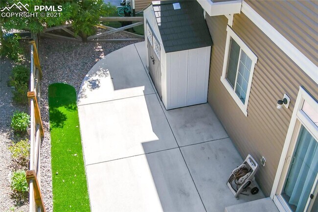 Foto del edificio - Banning Lewis 4 bed, 3.5 bath, 2 car