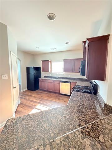 Foto del edificio - 2134 Redbud Dr