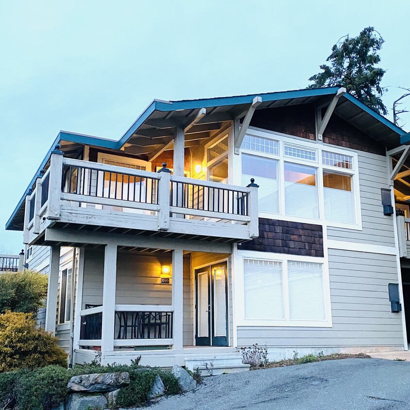 Primary Photo - 325 C St