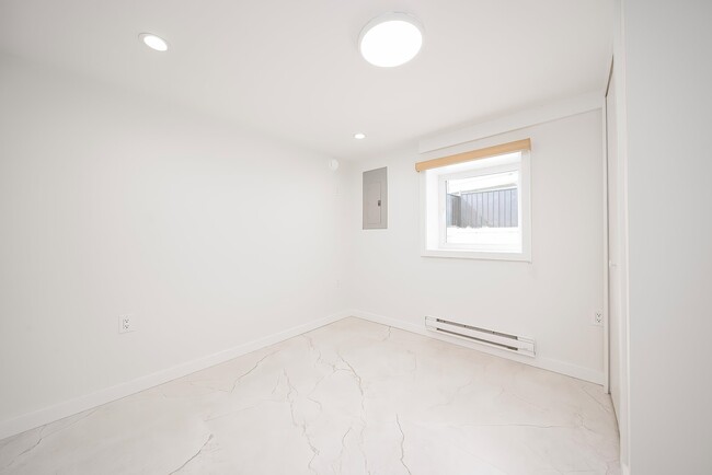 Photo du bâtiment - 7620 Gilley Ave
