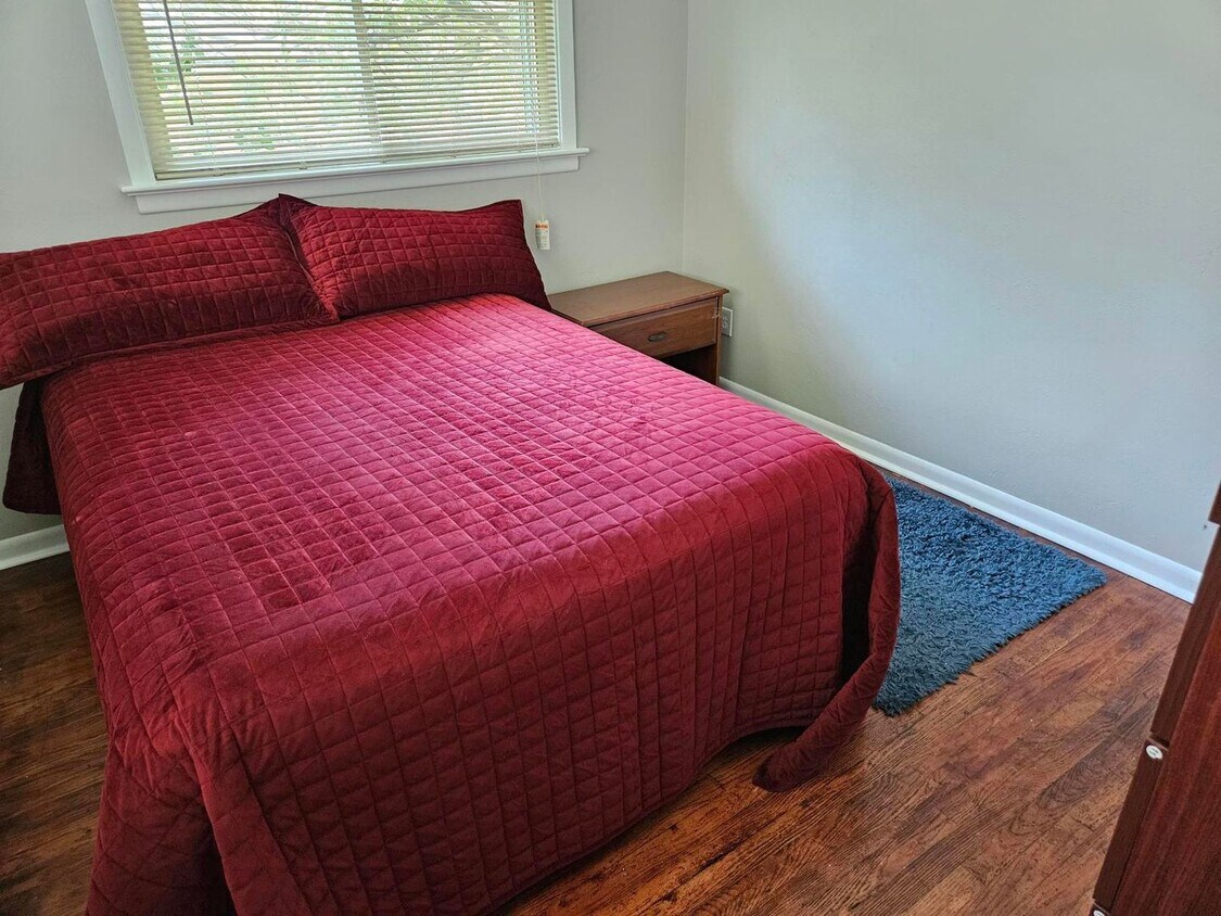 Foto del edificio - 1 Private Bedroom 1 Shared Bathroom *REGIS...