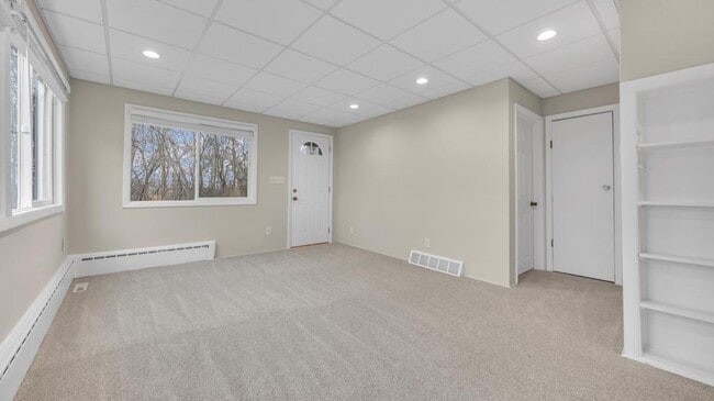 Building Photo - 1526 Ontario Ave