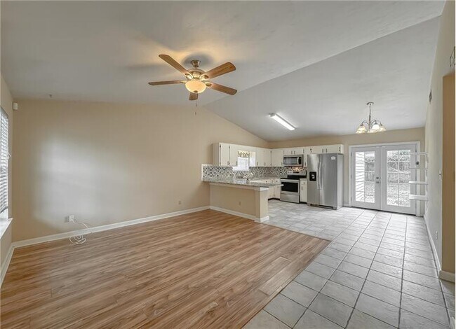 Building Photo - 1555 Sprucewood Trail