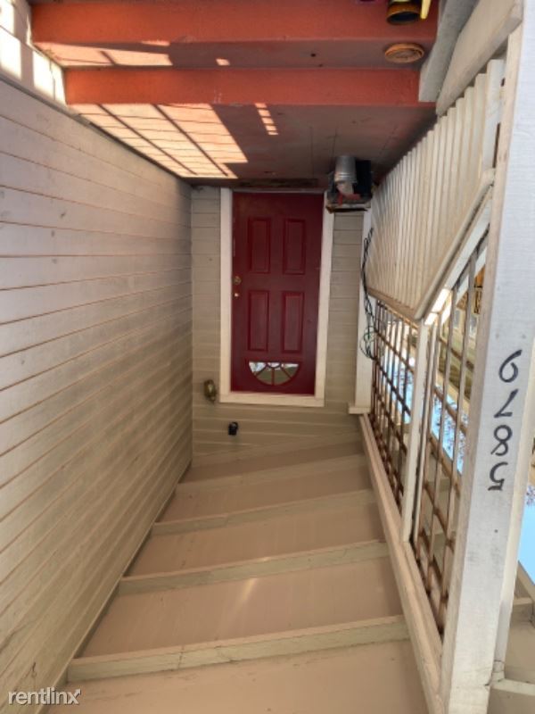 Building Photo - 3 br, 1 bath House - 5879 Marshall St