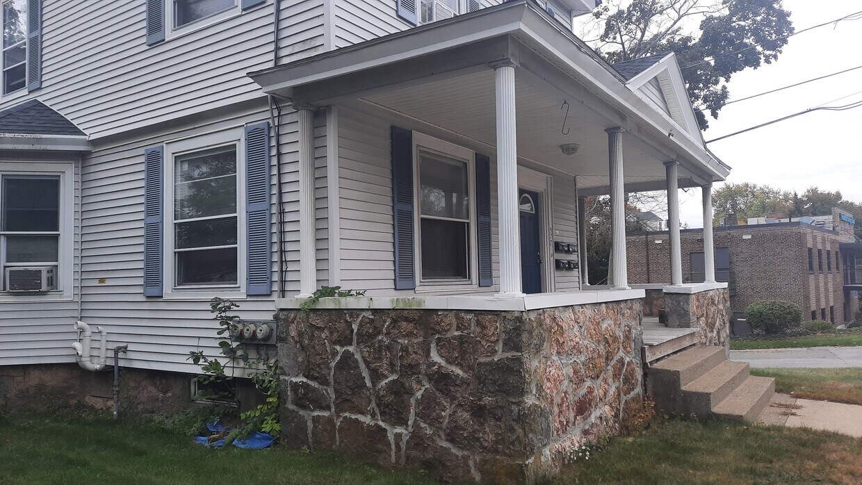 outside of property - 577 Main St