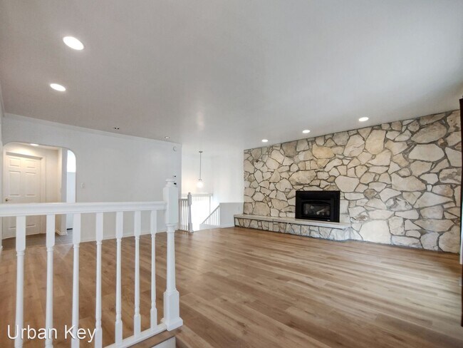 Building Photo - 2 br, 2 bath House - 7323 Blake Pl SW