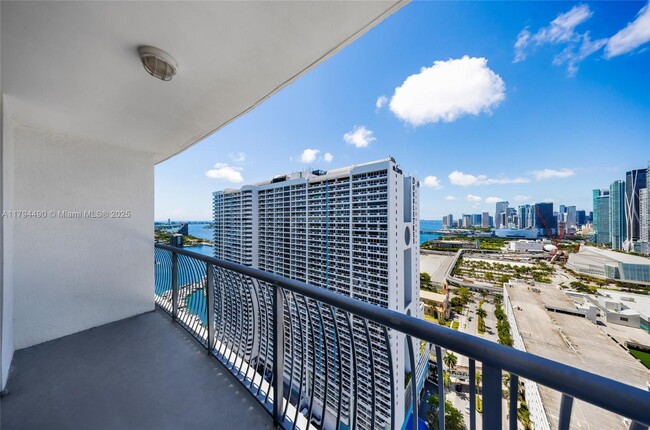 Foto del edificio - 1750 N Bayshore Dr