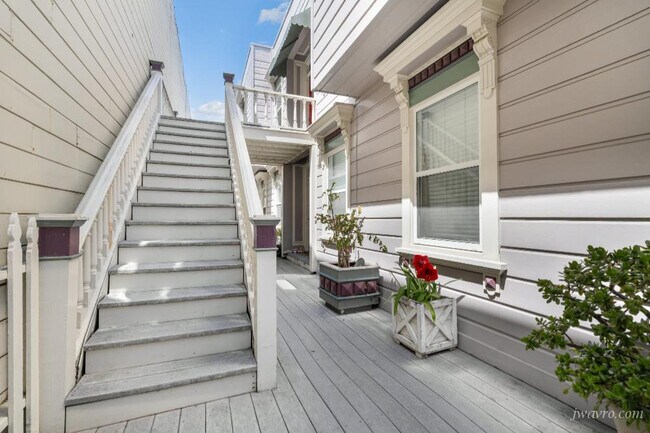 Building Photo - 1718 Filbert St