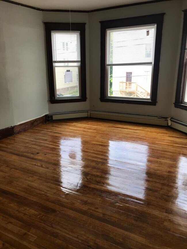 Building Photo - 17 Jefferson Street - 2