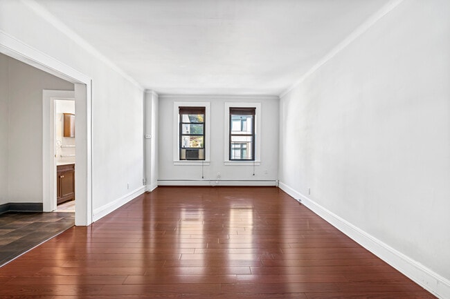 Foto del edificio - 553 Undercliff Ave