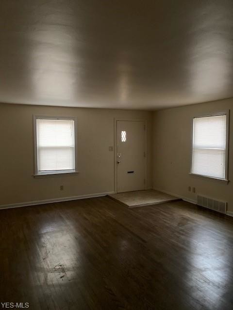 Building Photo - 56 Willow Dr