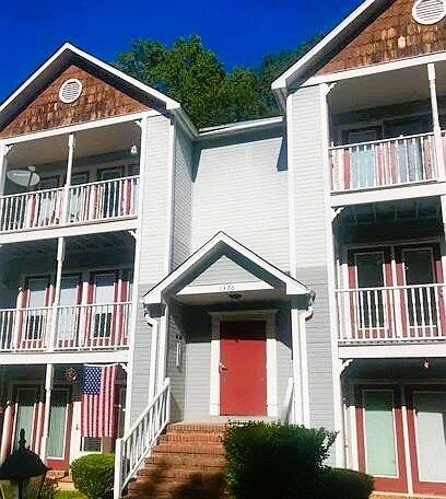 Building Photo - 1320 Park Glen Dr