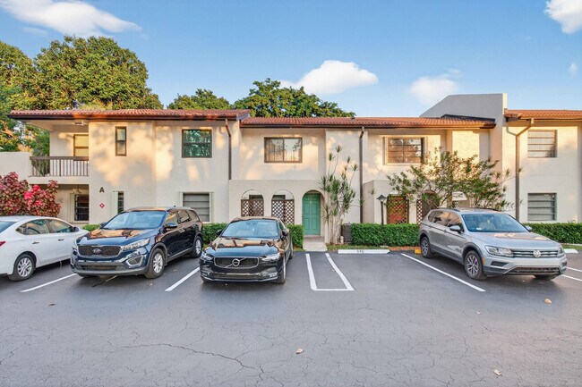 Foto del edificio - 21682 Cypress Rd