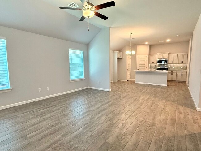 Photo - **Gorgeous Newer Build! 3 Bed 2 Bath** House