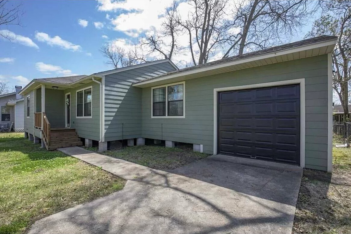Foto principal - 385 W Smith St