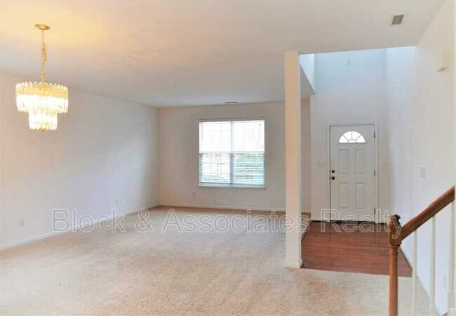 Foto del edificio - 128 Touvelle Ct