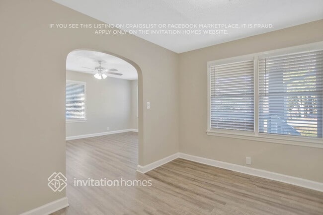 Building Photo - 1978 Glendale Dr