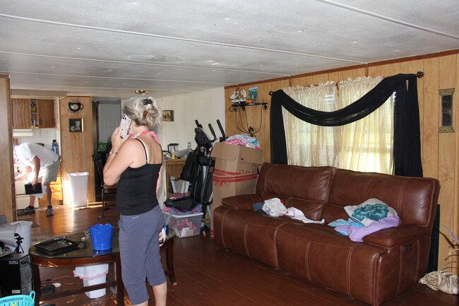 Building Photo - 5544 Lake Buffum Rd