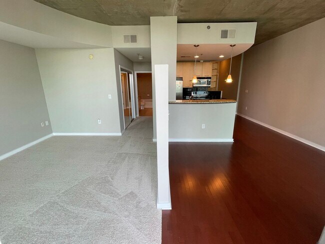 Building Photo - Realm Residences Featuring Buckhead + Atlanta Skyline Views!