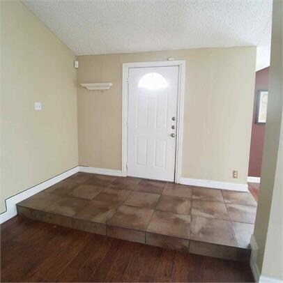 Foto del edificio - 9807 Delta Ridge Dr