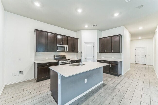 Foto del edificio - 13609 Sugar Bush Path