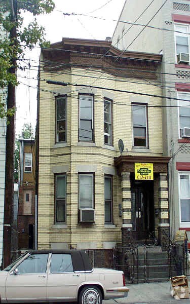 Building Photo - 44 Beacon Ave