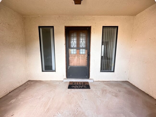 Building Photo - Move-In Special: ½ OFF First Month’s Rent! 3 Bedroom 2 Bathroom 2109 Sqft