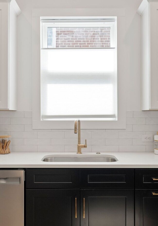 Foto del edificio - 2010 St John St